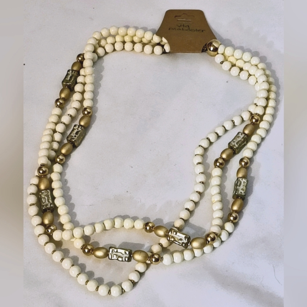Vtg Alabaster Tri Beaded Necklace